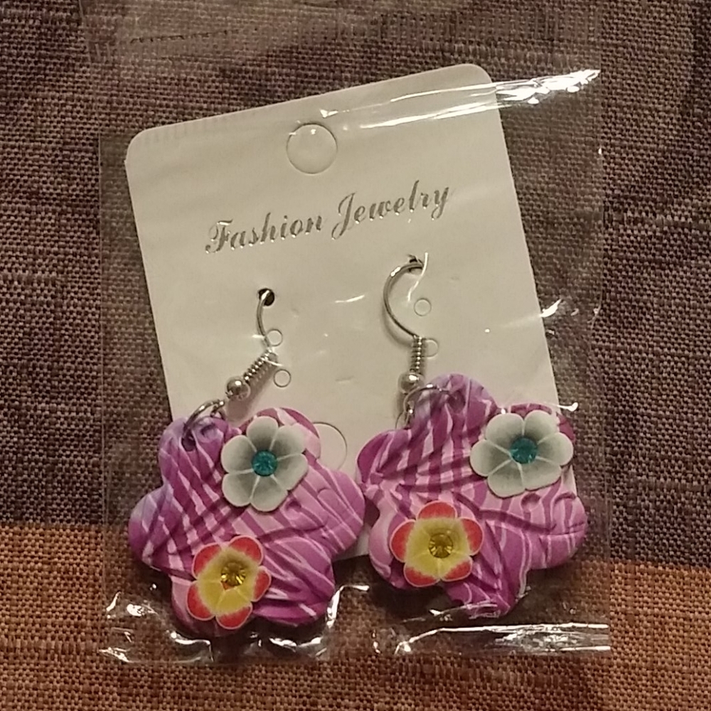 Brand New Dangle earrings